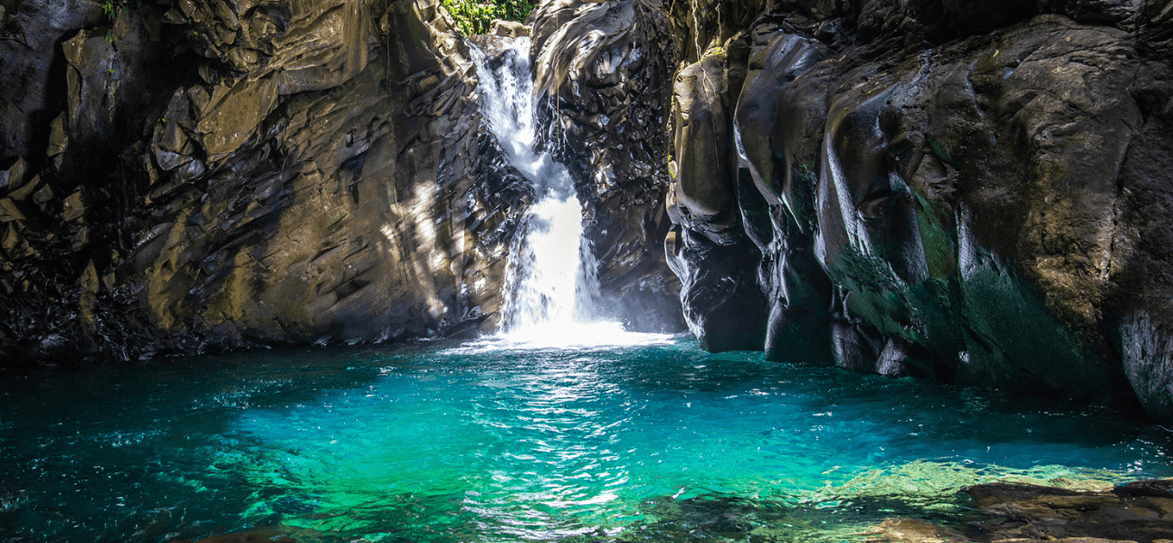 Rafraîchissez vous sous nos chutes et cascades