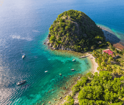 Plage Pain de sucre à Terre-de-haut Les Saintes